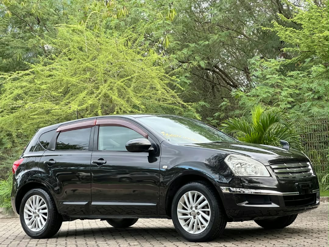 NISSAN  DUALIS
